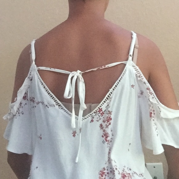 Current Air- cold shoulder white floral blouse - Picture 3 of 5